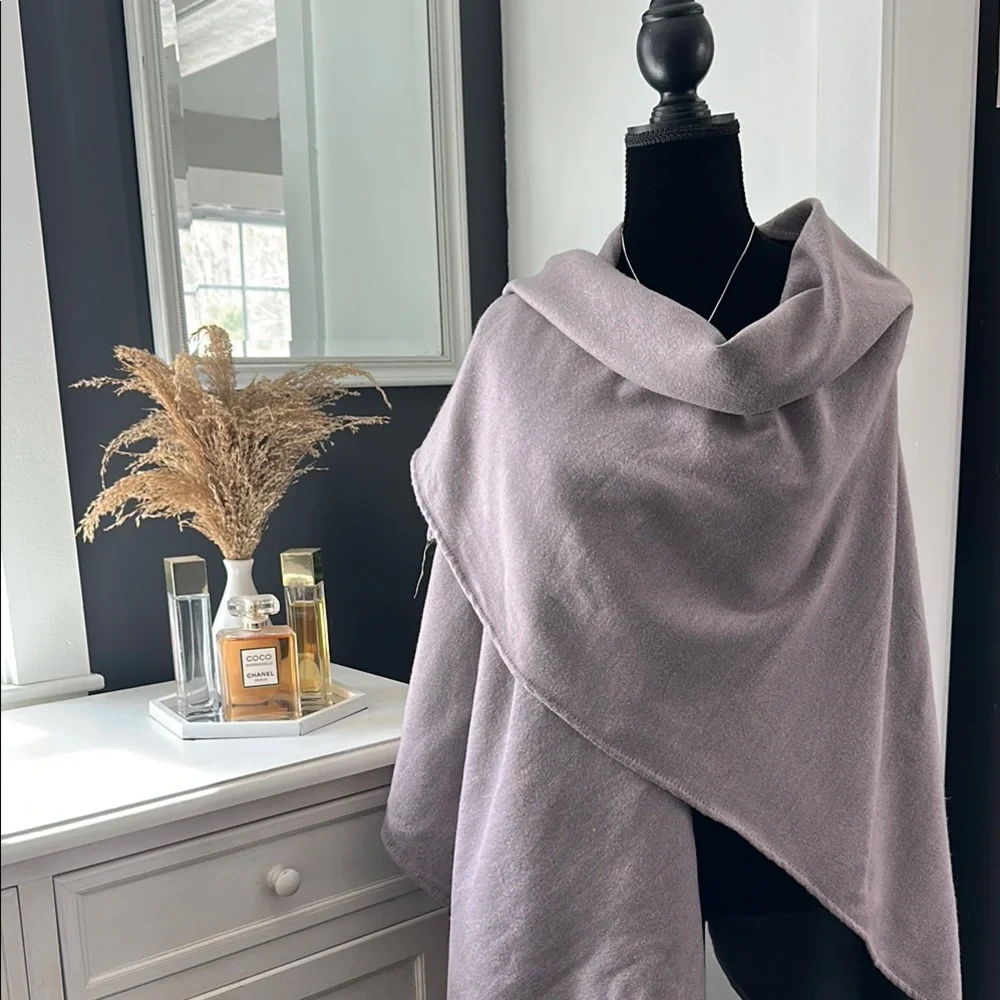 Jones NY Signature NWOT purple/charcoal Poncho, wrap, cape OS - Picture 4 of 6